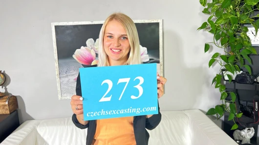 Çek seksi sarışın seviyor swinger parti