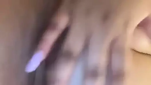 Büyük memeli iri güzel kadın