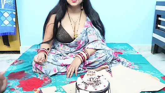 Karı koca birinci yıl dönümü pastası veya seks romence