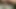 Junge Brünette masturbiert mit lila Dildo im Freien