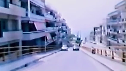 Stin Athina simera oles ton pernoun fanera