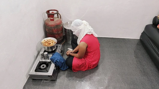 Seksi köy kızı açık havada lanet. genç kadın ile hardcore doggystyle kız arkadaşı