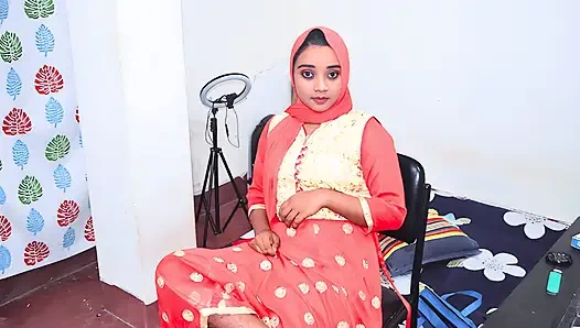 My Mom Best Friend Come To Me And Offer Me To Have Sex With Her