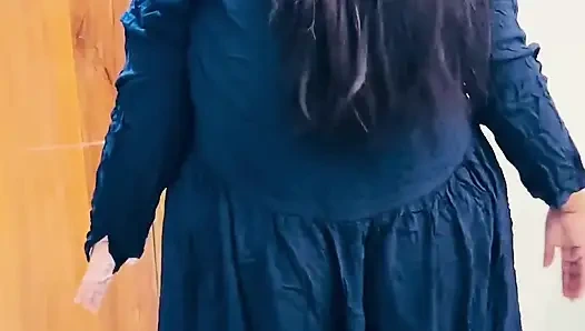 Bakış açısı: 18 yaşındaki ateşli Müslüman bebek sabah antrenmanında sert sikiliyor