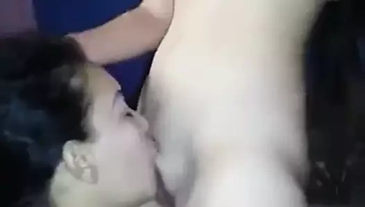 Öğretmenini besleyen öğrenci