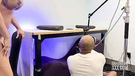 Kamera arkası sağım masası bayan lorreign