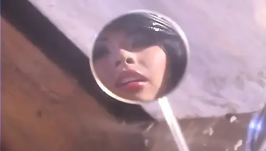 Tera Patrick'in yer aldığı fotoğraf çekimi sigara ve bisiklet