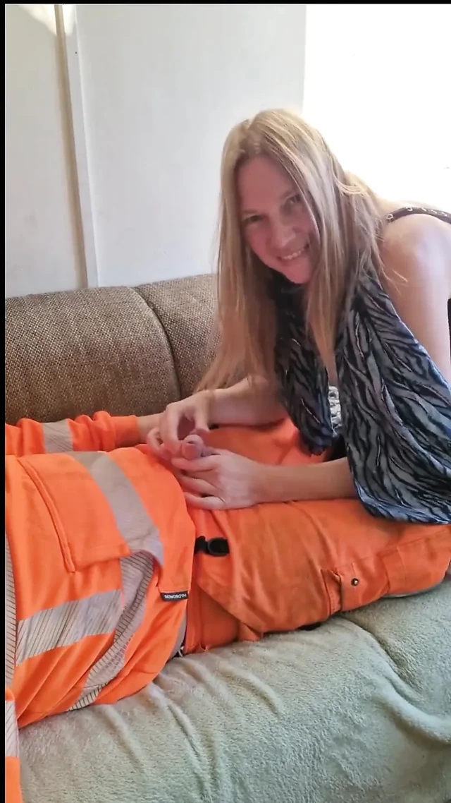 Güzel Video Ve Yutturuyorum