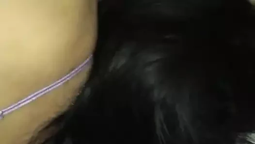 arkadan elbiseli karısı