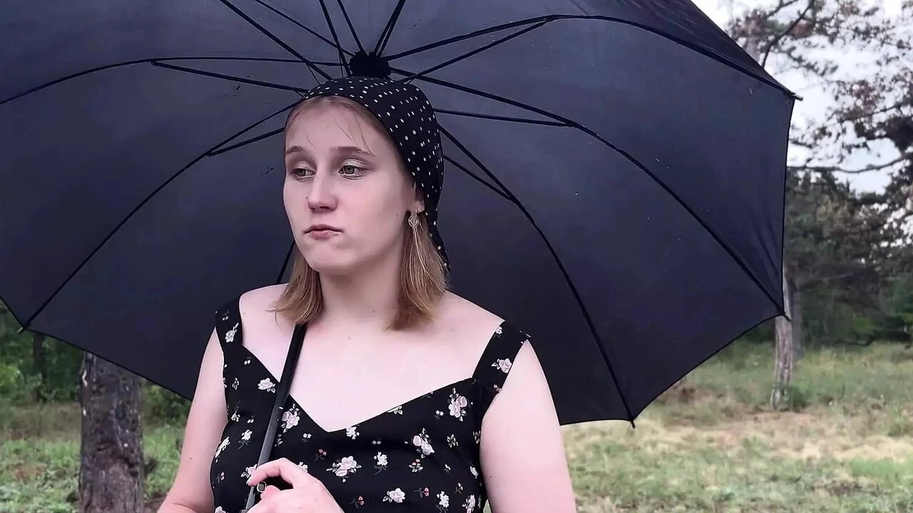 गांव की सुनहरे बालों वाली लड़की की पहली चुदाई