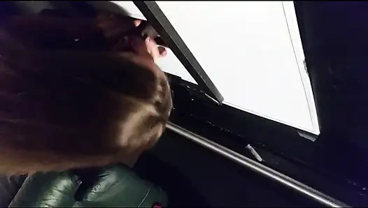 1 dakikalık duvar deliği