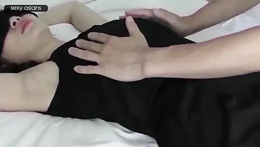 Elegante esposa esbelta - lentamente abrumado y pidiendo otra ronda íntima