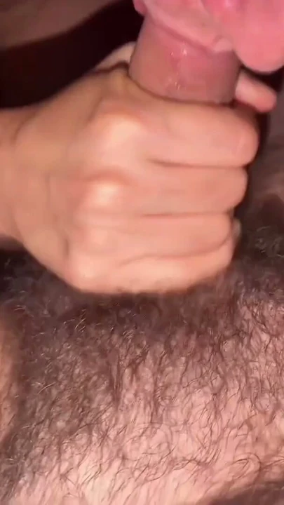 Cuckold Wife Gets Mouthful of Strangers Cum | Klip 1