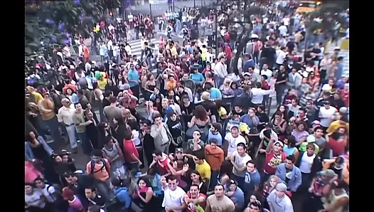 Sıkı delikler yarak için yalvarıyor