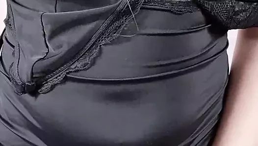 Boşalma ile açık delikten sikişiyor