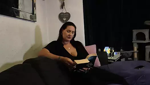 Üvey annenin yaramaz çocuğu.