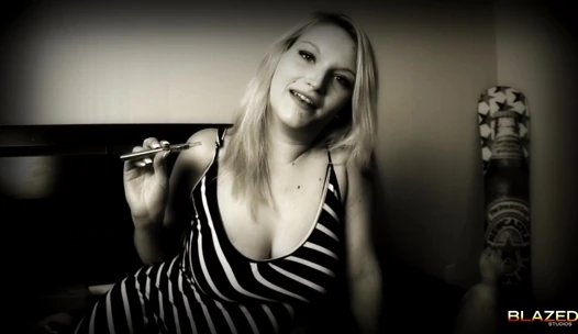 Skylar Madison - erotik sigara içen oral seks