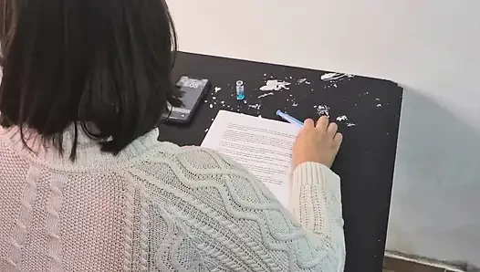 Üniversiteli kızdan fahişeye