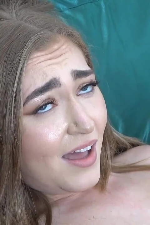 Девушка пытается быть рефери, получает хуй в задницу вместо!