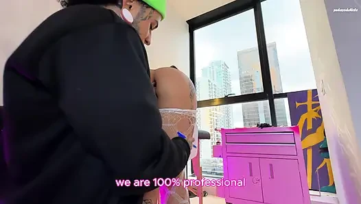 I fucked the girl with the split tongue during her tattoo session she was horny.