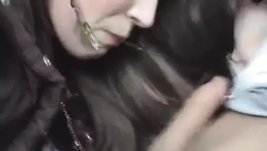 Esmer arabada üfleme