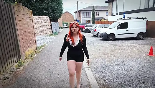 Karen kaltak ihtiyacı olan büyük zenci yarağını alıyor