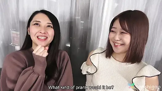 Azgın lounge kızları, mio yoshikawa ve asuka suzumura lezbiyen şovunda