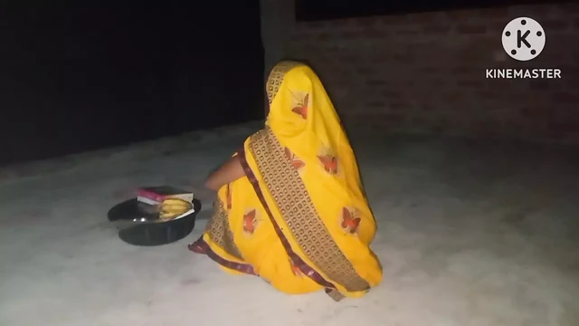 Desi Indian karwa chauth apne Pati ke sath Manaya