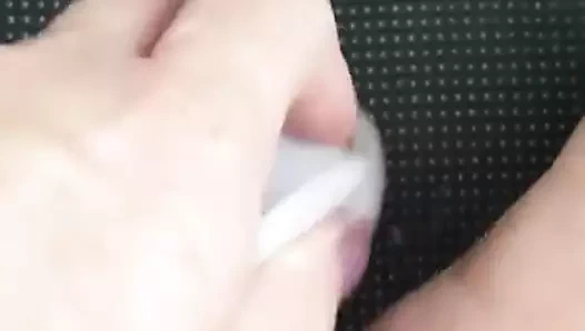 büyük oyuncağını kullanarak