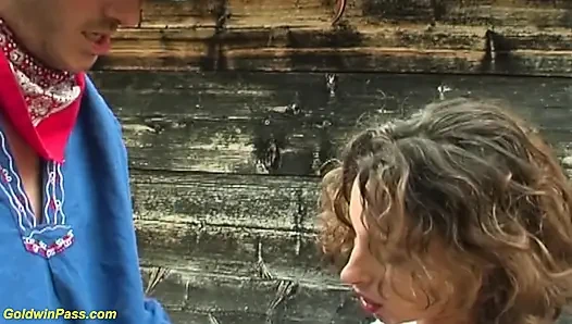Sert Alman gırtlağına kadar anal seks