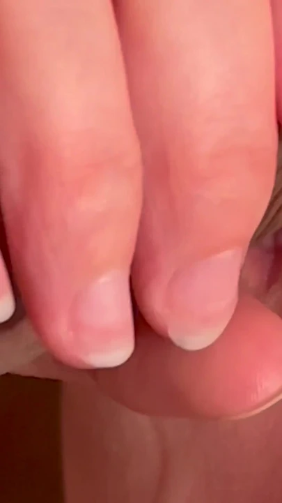 "O beni parmaklarken onu emiyor ve iki kez orgazm oluyorum."