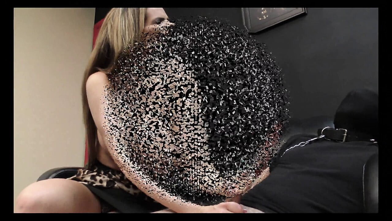Baskın pompa dışarı milf metres süt köle maskjoe