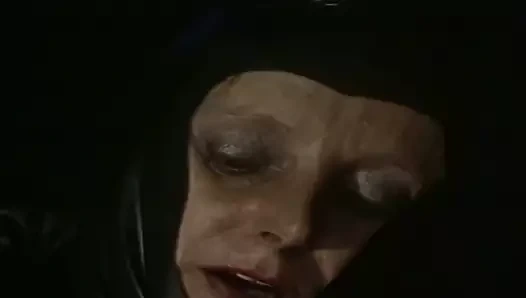 Rahibeler dildoyla sikiliyor