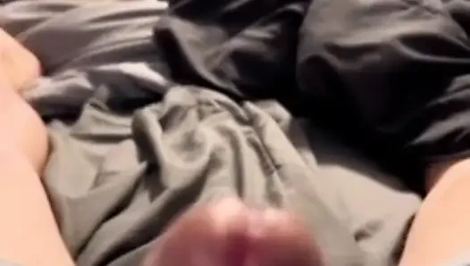 Üvey annem ev işlerimi bitirdikten sonra beni mastürbasyon yapıyor, ücretsiz kullanım