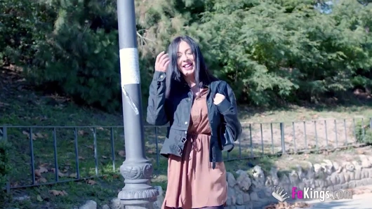 Anal ve serbest: lucy de janeiro sokaktaki herhangi bir adamla tanışır ve delinir!