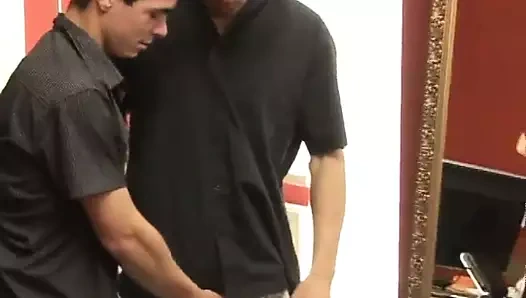 Hammerboys tv'den Garry hanson ve mario sonto