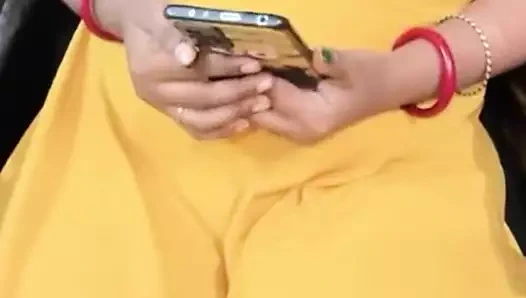 Demir sert yarağın içinde kaydı, beni evde yalnız buldu ve bütün gece beni sikti.