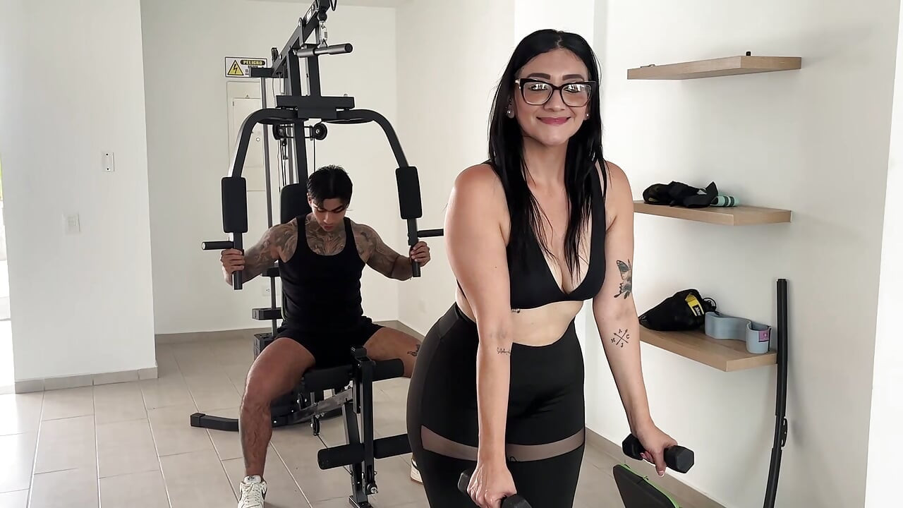 I can't resist my neighbor and invite him to my house to give him the best fuck of his life