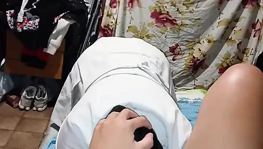 Üç hemşire hastane mola odasında kirli seks yapıyor