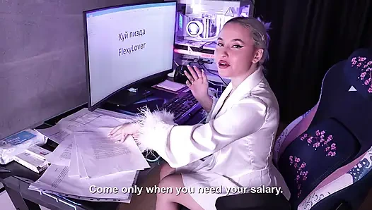 Muhasebeci maaşımı yeni ayakkabılara harcadı ve bunun için onunla yatmama izin verdi.