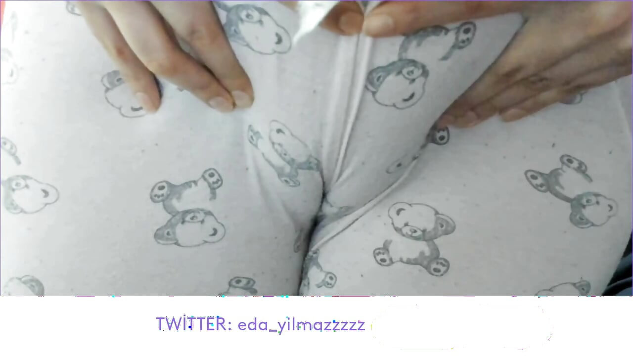 CAMELTOE- PAJAMA- SWOLLEN PUSSY