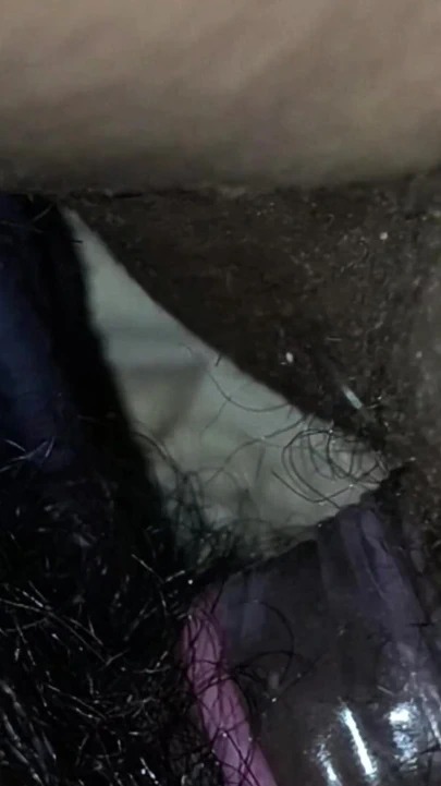 Sushila bhabhi darti huye bare pyar se bare kale toprakları se chudai ve andar tak liya | Klip 1