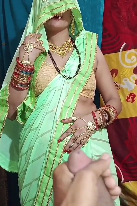 Hintli yeni güzel yenge en net Hintçe konuşma