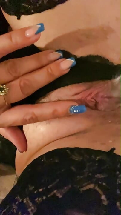 Orta yaşlı seksi kadın- romantik sevgililer günü hediyen