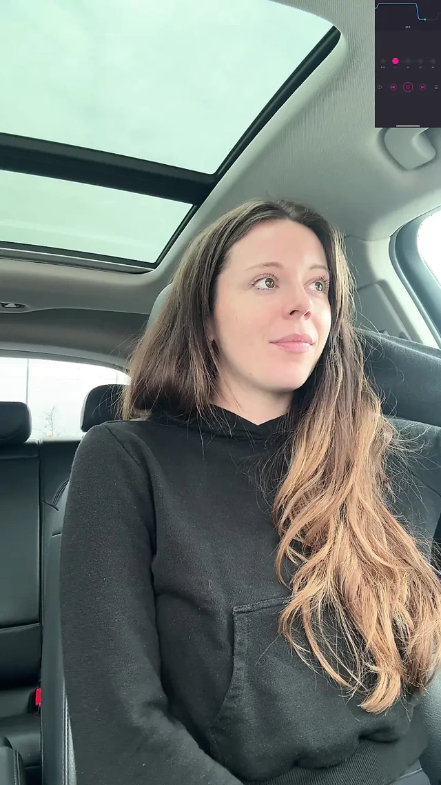 Kanadalı ateşli kız drive Thru'da iniyor!