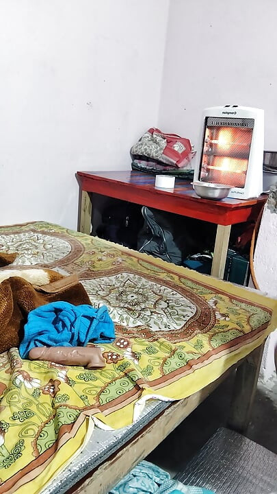 Hintli kız hintçe sesli romantik videoda