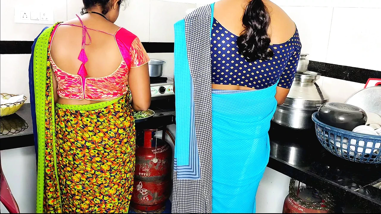 Premium Kitchen Mehath Bathane Ai Uski Sas Ko Ap Jao Tv Dekho Asian Asian Porn (High Quality) - Vienna Special