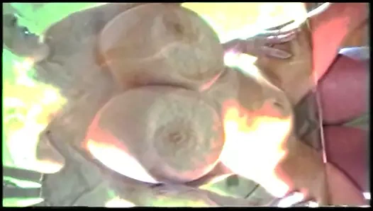 Busty kızlar fuck.big memeli müzik video olsun