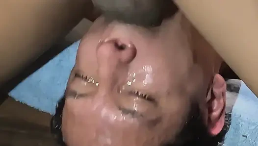 Büyük yarak ağzımı sikiyor - bölüm 1