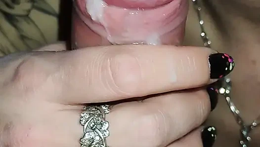 En iyi oral seks. Ağzıma bolca boşalıyorum.